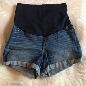 liz lange - maternity blue jean shorts